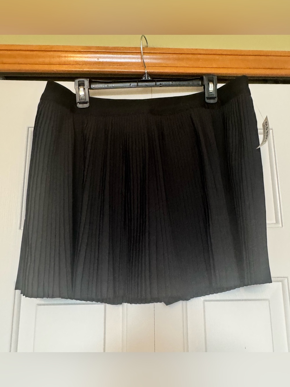 Old Navy Black Pleated Athletic Skort Size XL NWT